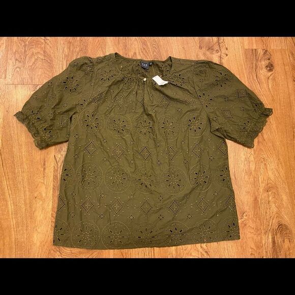Olive Green Eyelet Women's Top - Picture 1 of 4
